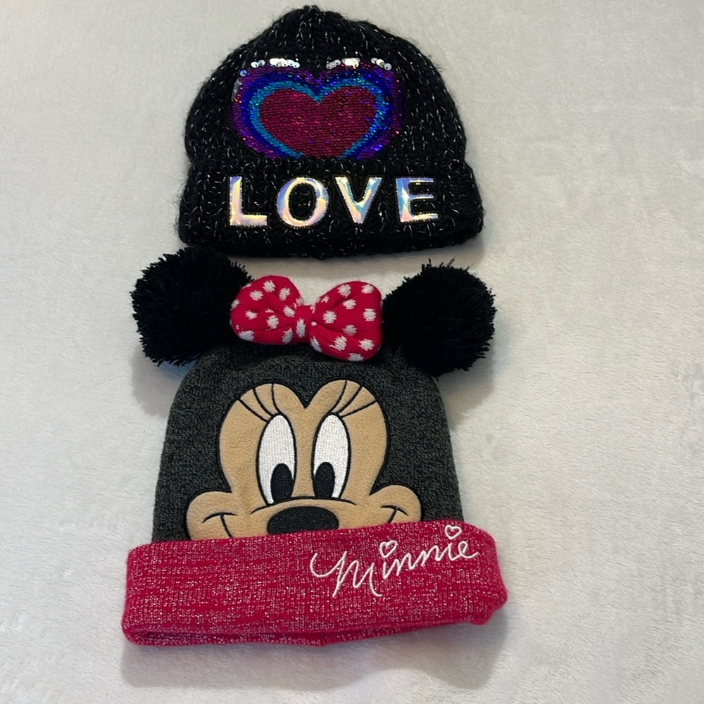 STOCKING CAPS. DISNEY ANS THE PLACE. MINNIE AND LOVE. GREAT CONDITION, …